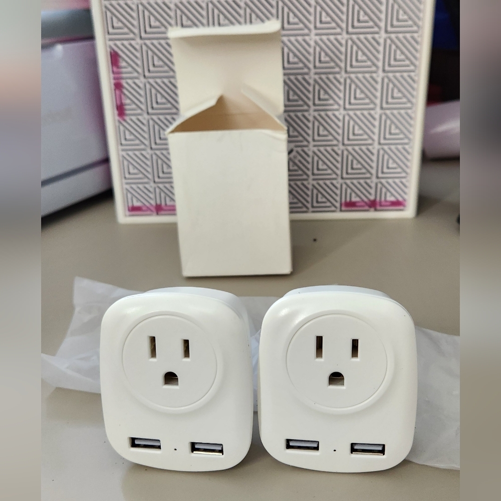 Canada/US to European Traveling Plugs (2 pack)